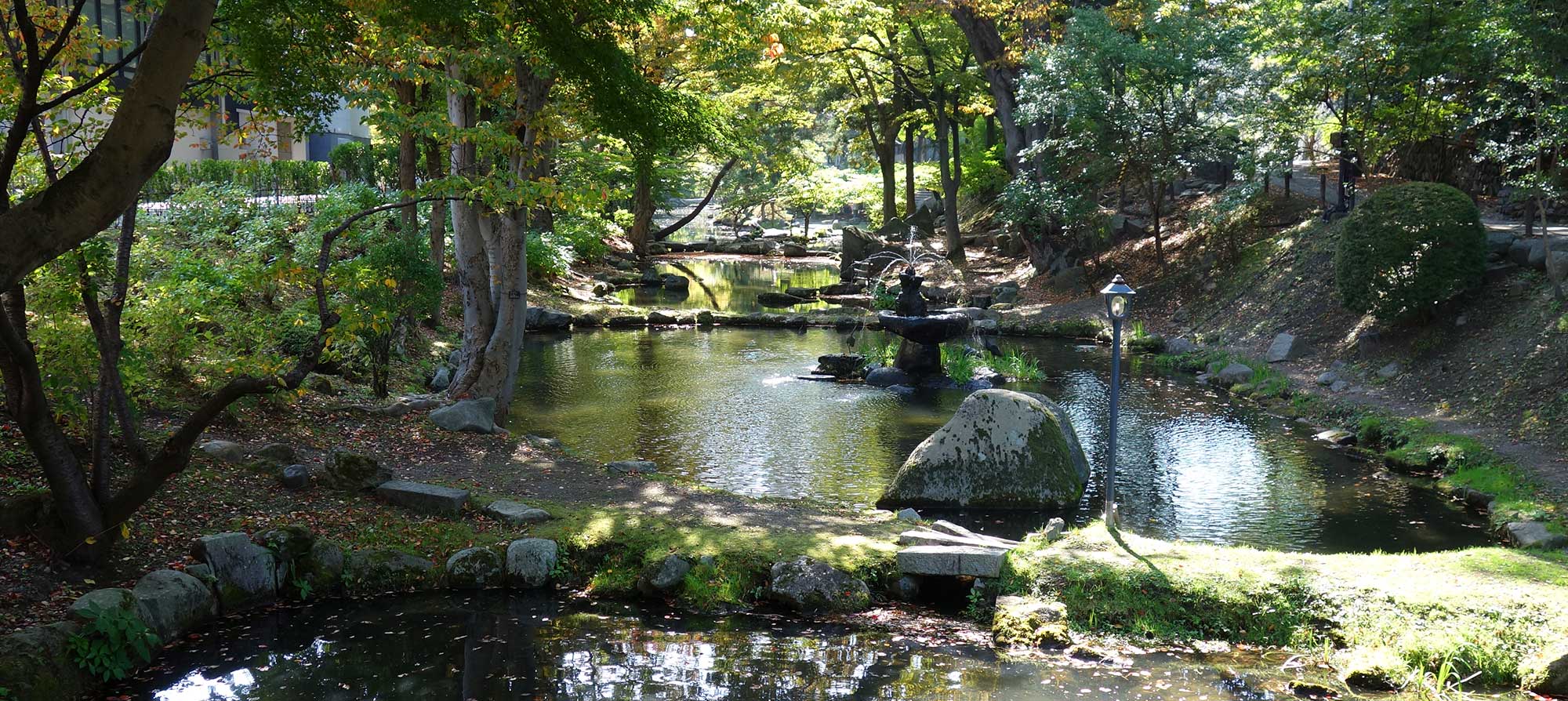 Сад на территории бывшего замка Мориока в префектуре Иватэ